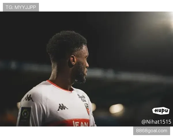 弗拉霍维奇与伊萨克：风格分化下的中锋能力对比与战术适配分析